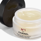 CHANEL N°1 De Chanel Revitalisierende Maske Exfoliert – Gleicht Aus – Glättet