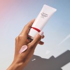 Shiseido Foundation Revitalessence Skin Glow Primer SPF25